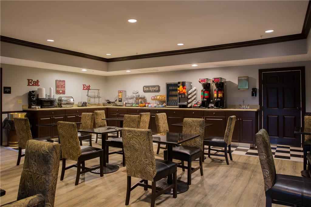 Evangeline Downs Hotel, Ascend Hotel Collection Opelousas Restaurant foto